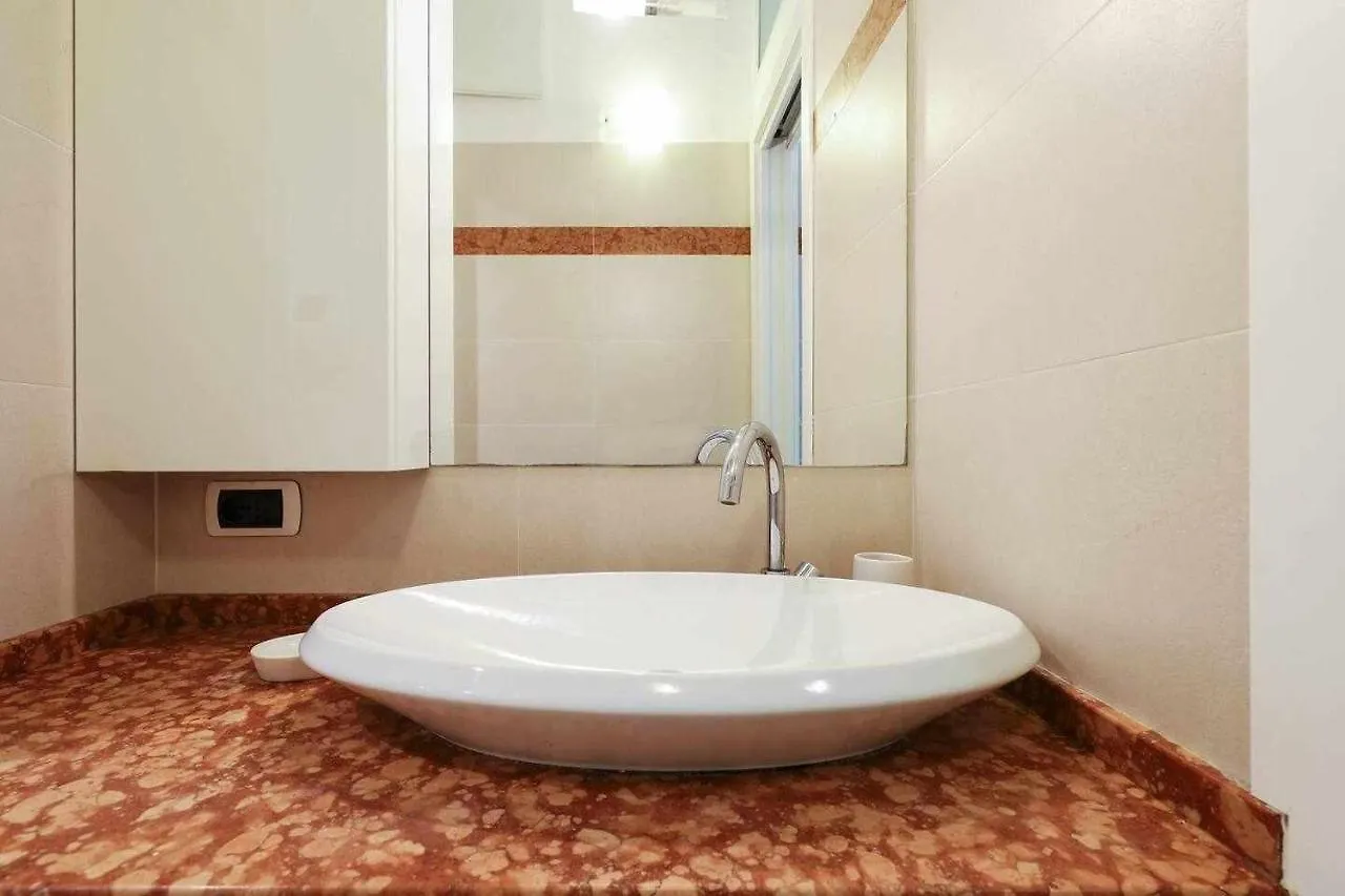 Ferienwohnung Sv18C Charming Modern Flat S Ambrogio Mailand Apartment